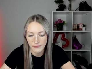 EvelynBlond
