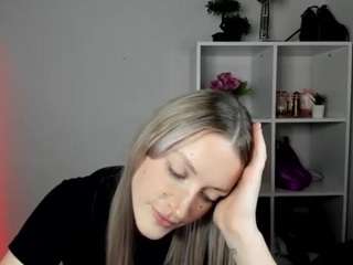 EvelynBlond