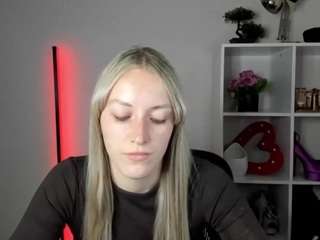 EvelynBlond