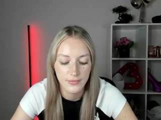 EvelynBlond