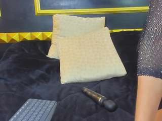  martina-fernand chat room