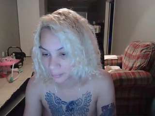 tatttedblonde93 Live Webcam on CamSoda