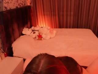 chloespark's CamSoda show and profile