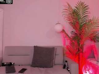 kiyomii's CamSoda show and profile