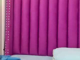 little-aprill webcam