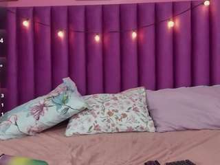 little-aprill live cam profile