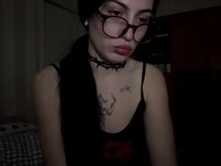 radiantluna's CamSoda show and profile