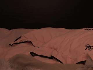 radiantluna's CamSoda show and profile