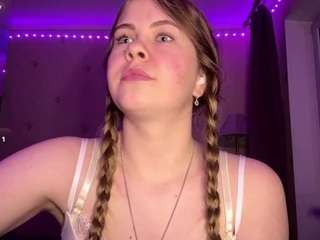 salliebollacker's CamSoda show and profile