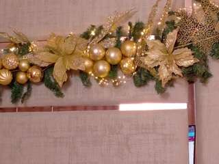 Live webcam model vanehills on Soda Cams