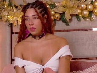 Live webcam model vanehills on Soda Cams