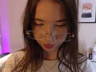 marry-colinn's CamSoda show and profile