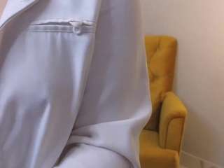 Live webcam model michele-menbat on Soda Cams