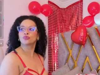 cintia-holms from CamSoda