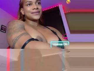 Ця модель зараз онлайн. karoolyna