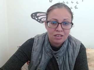 ladyhellene live cam profile