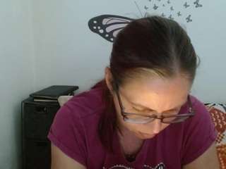 ladyhellene live cam profile