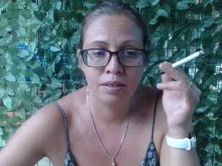 ladyhellene live webcam show