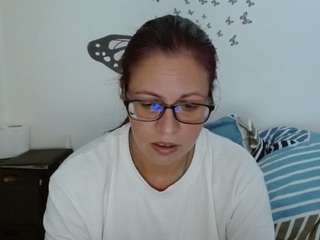 LadyHellene live webcam show
