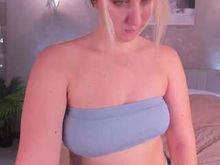 lunasshine Live Webcam on CamSoda