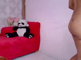 Live webcam model miatokio on Soda Cams