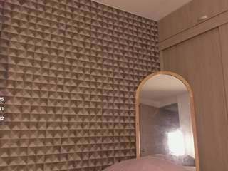 Live webcam model missdhana on Soda Cams