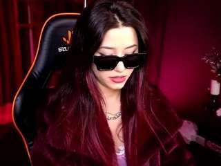 Live webcam model redmidnightgirl on Soda Cams