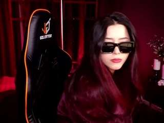 Live webcam model redmidnightgirl on Soda Cams