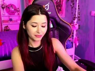 Live webcam model redmidnightgirl on Soda Cams