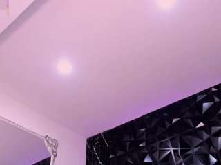 ariadnaloren Live Webcam on CamSoda