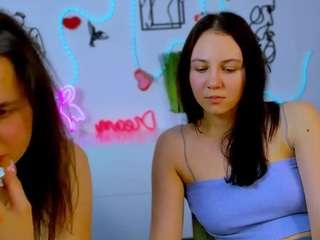 astra-opal's CamSoda show and profile