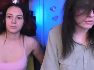 astra-opal's CamSoda show and profile