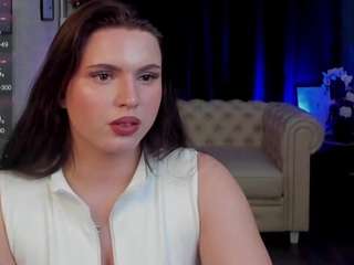 Live webcam model averyflores on Soda Cams