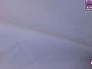 averyflores Live Webcam on CamSoda