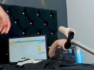 biakalia Live Webcam on CamSoda