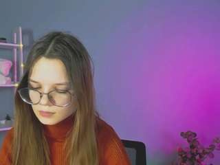 caroline-eclipse Live Webcam on CamSoda