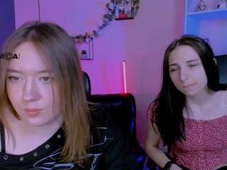 le modèle kimiko-shine est en webcam porno dans un show sur le site camsoda, il possède les tags suivants: ahegao,smoking,natural,nature,orgasm,pov,public,sex toys,sexy,shaved pussy,skinny,spank,mature,squirter,striptease,tattoos,tease,teen (18+),toys,twerk