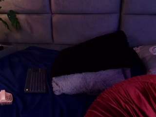 lioyqueen live webcam show