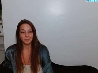 Misscaralia's cam show statistics and live stream