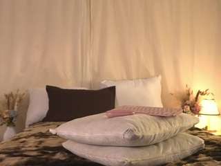 mulatalove Live Webcam on CamSoda