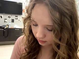 Live webcam model oliviaperez on Soda Cams