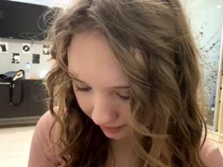 Live webcam model oliviaperez on Soda Cams