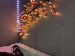 le modèle oliviaperez est en webcam porno dans un show sur le site camsoda, il possède les tags suivants: ass,solo,oil,outdoor,play,pov,public,sexy,shaved pussy,skinny,spank,nature,squirter,strip,striptease,tease,teen 18,thong,twerk,wet