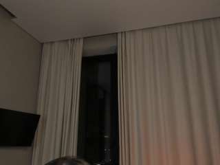 Live webcam model tashiabiastock on Soda Cams