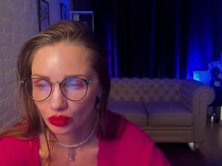 vivienstar's CamSoda show and profile