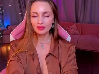 vivienstar's CamSoda show and profile
