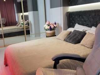 wowmaya Live Webcam on CamSoda