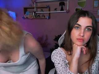 akkura-fizy Live Webcam on CamSoda