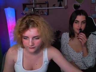  akkura-fizy chat room