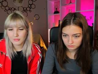  akkura-fizy chat room